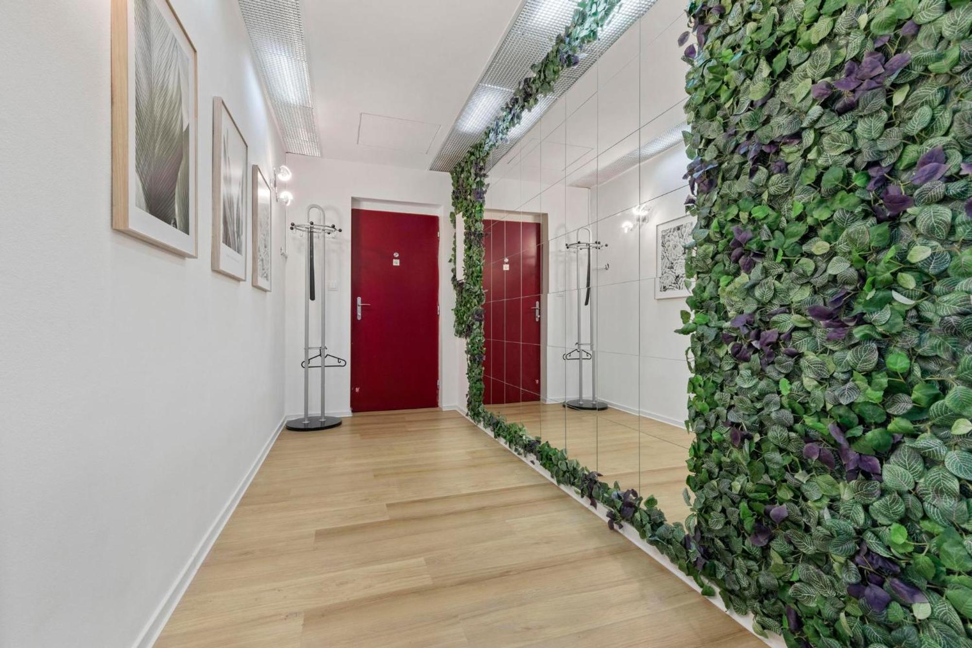 Family Hub In Centre Leilighet Bratislava Eksteriør bilde
